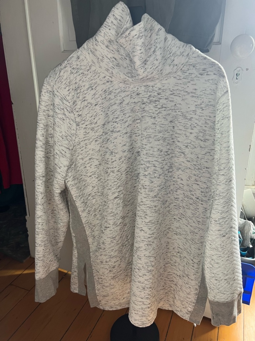 RBX Heathered White & Gray Cowl Neck Sweatshirt